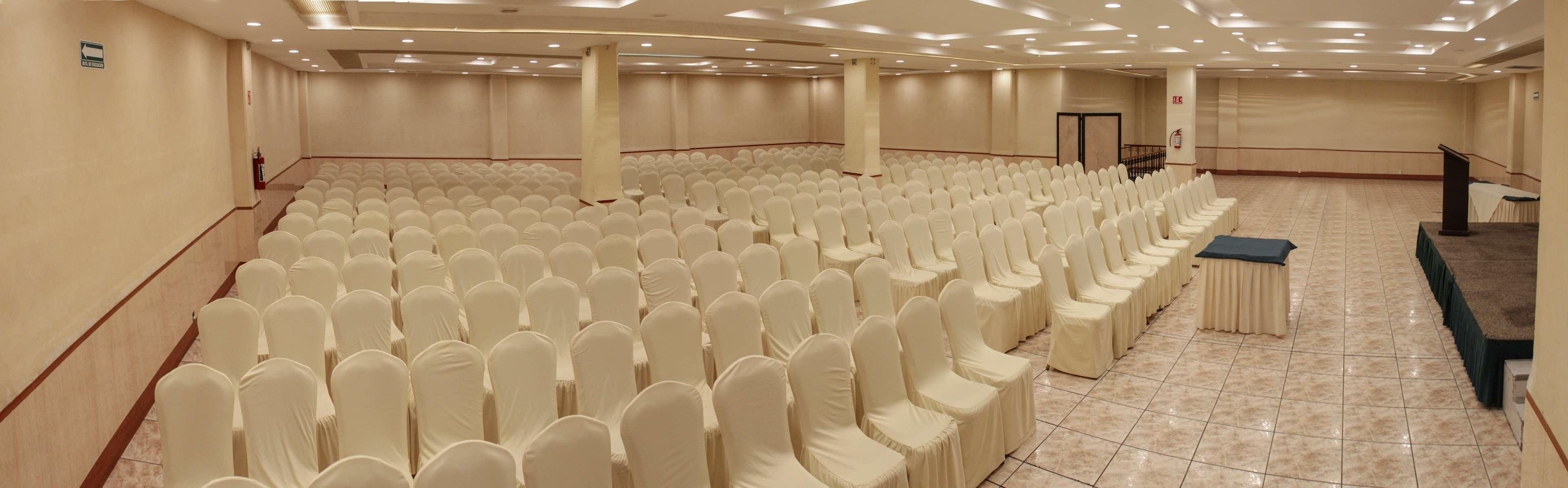 Radisson Hotel & Convention Center Toluca Buitenkant foto