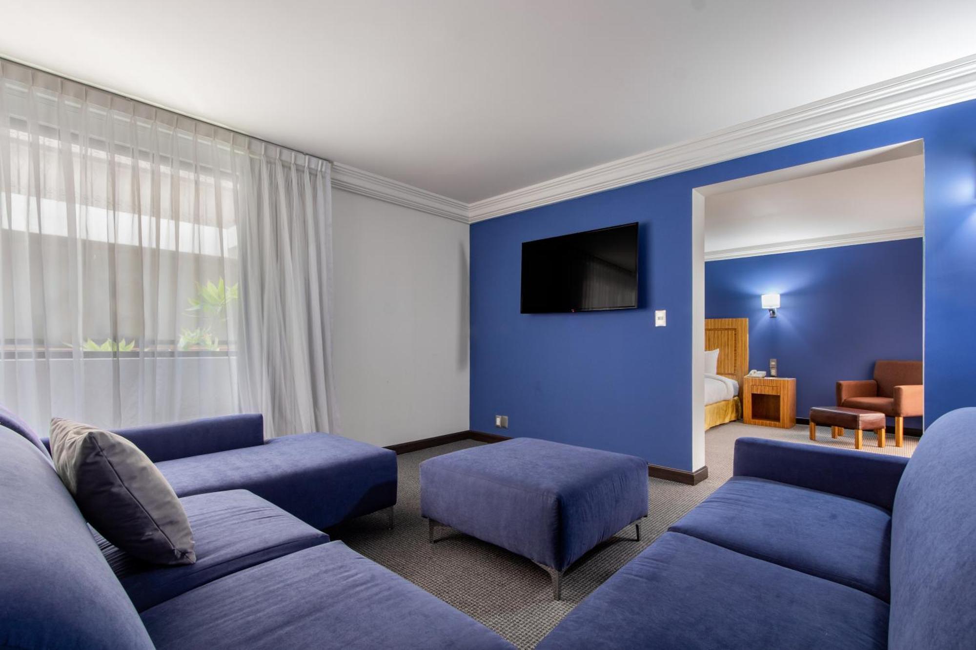 Radisson Hotel & Convention Center Toluca Buitenkant foto